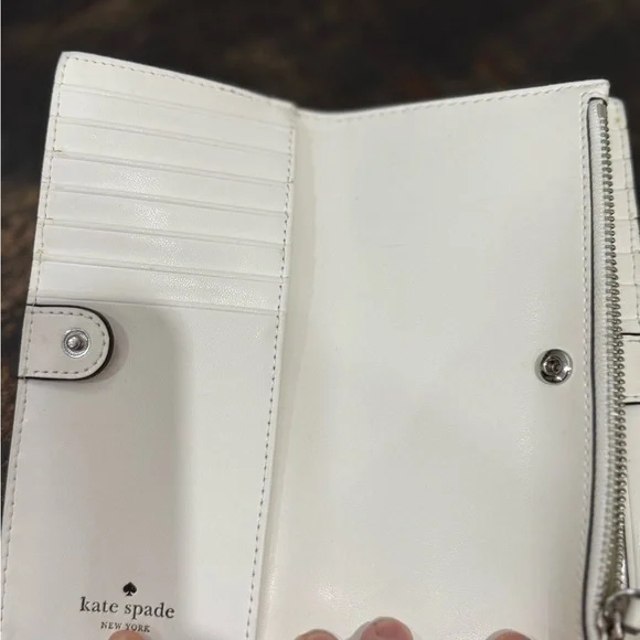 Kate Spade Larchmont Avenue Camera Bag with wallet and Coin holder Keychain - Picture 5 of 13